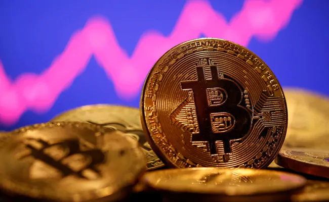 Bitcoin, Ethereum rise as US indices soar