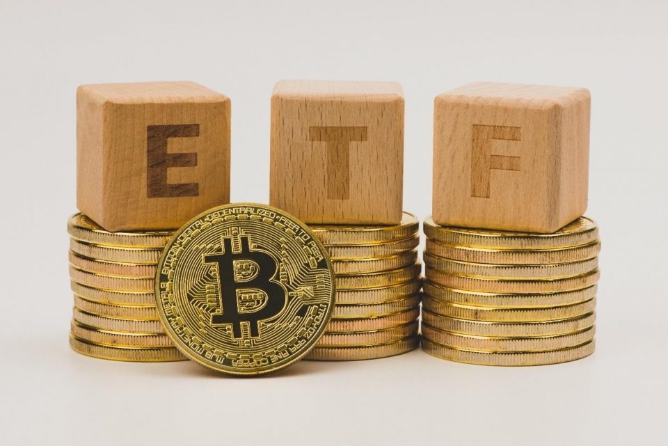 Bitcoin ETF (Exchange-Traded Fund)