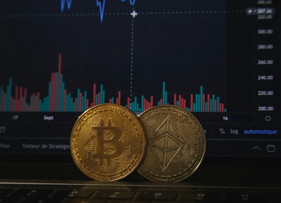Adopting Bitcoin as a Strategic Reserve by the USA and Its Impact on Meme Coins