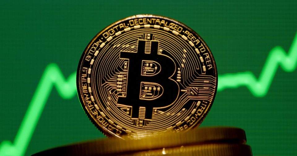Bitcoin Climbs Past $91K Ahead of Fed Decision
